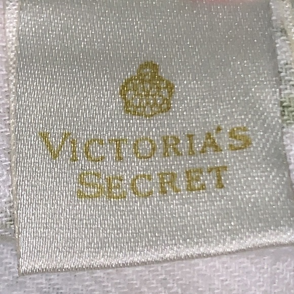 🔱 Vintage Gold Label Victorias Secret Gown 🔱 - Picture 7 of 9